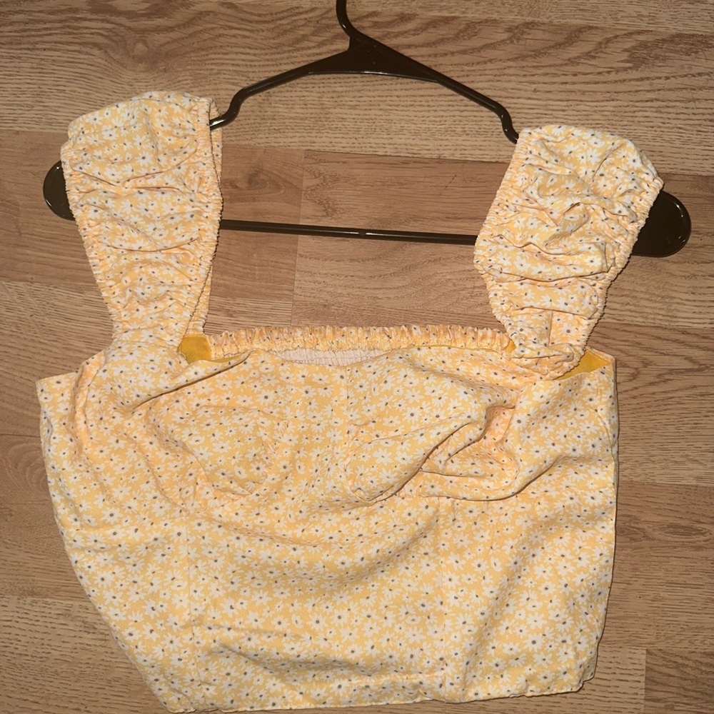 YELLOW FLOWER TOP.